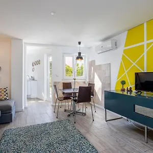 Designer Flats In Lapa By Lovelystay Apartment